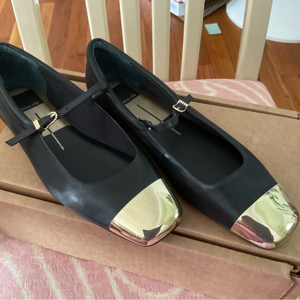 Dolce Vita womens Flats NWOB - Picture 4 of 6